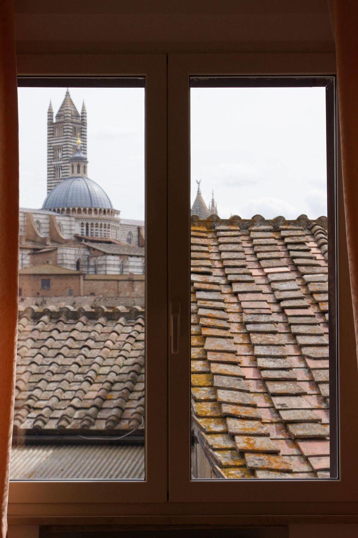 B&B I Tetti Di Siena Exterior foto